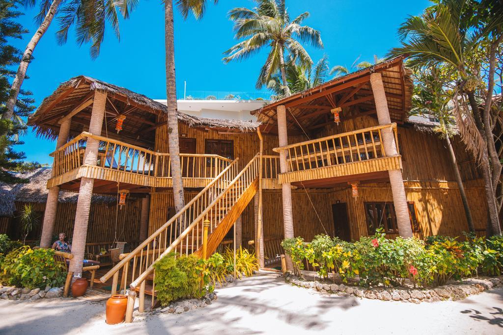 Fridays Boracay 4*