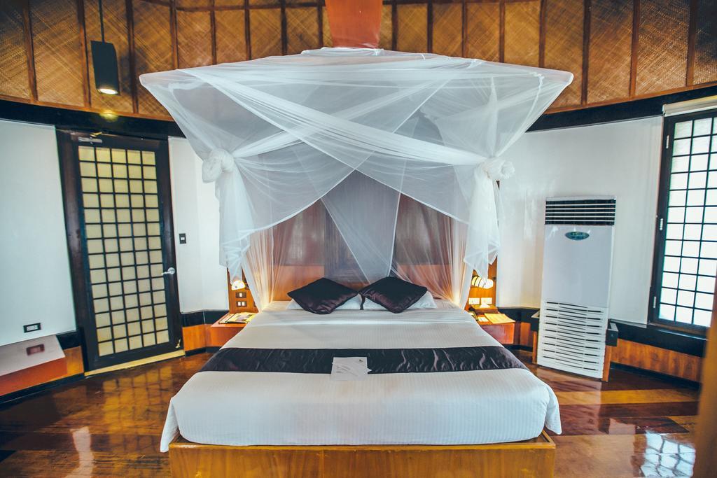 Fridays Boracay 4*