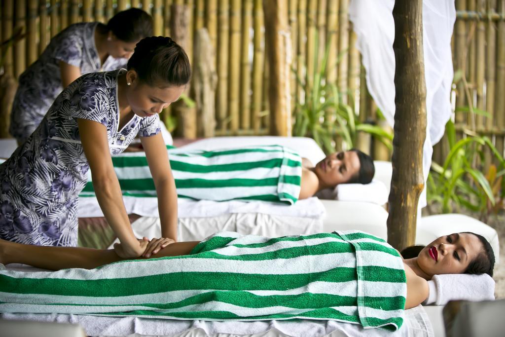 Resort Fridays Boracay