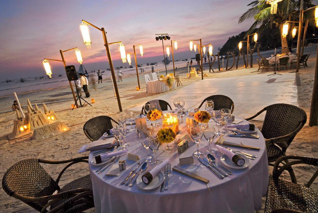 Fridays Boracay Resort 4*