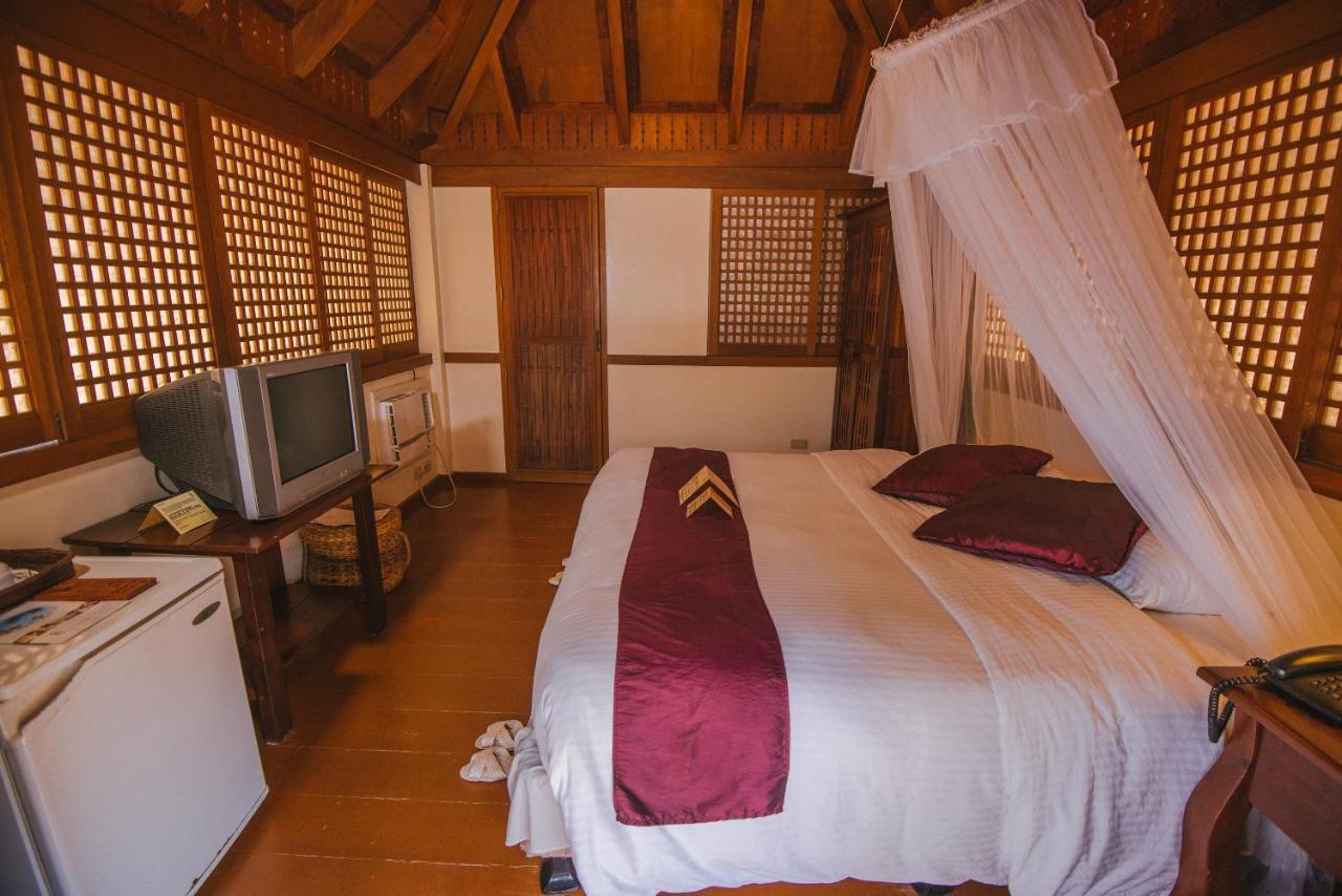 Resort Fridays Boracay 4*